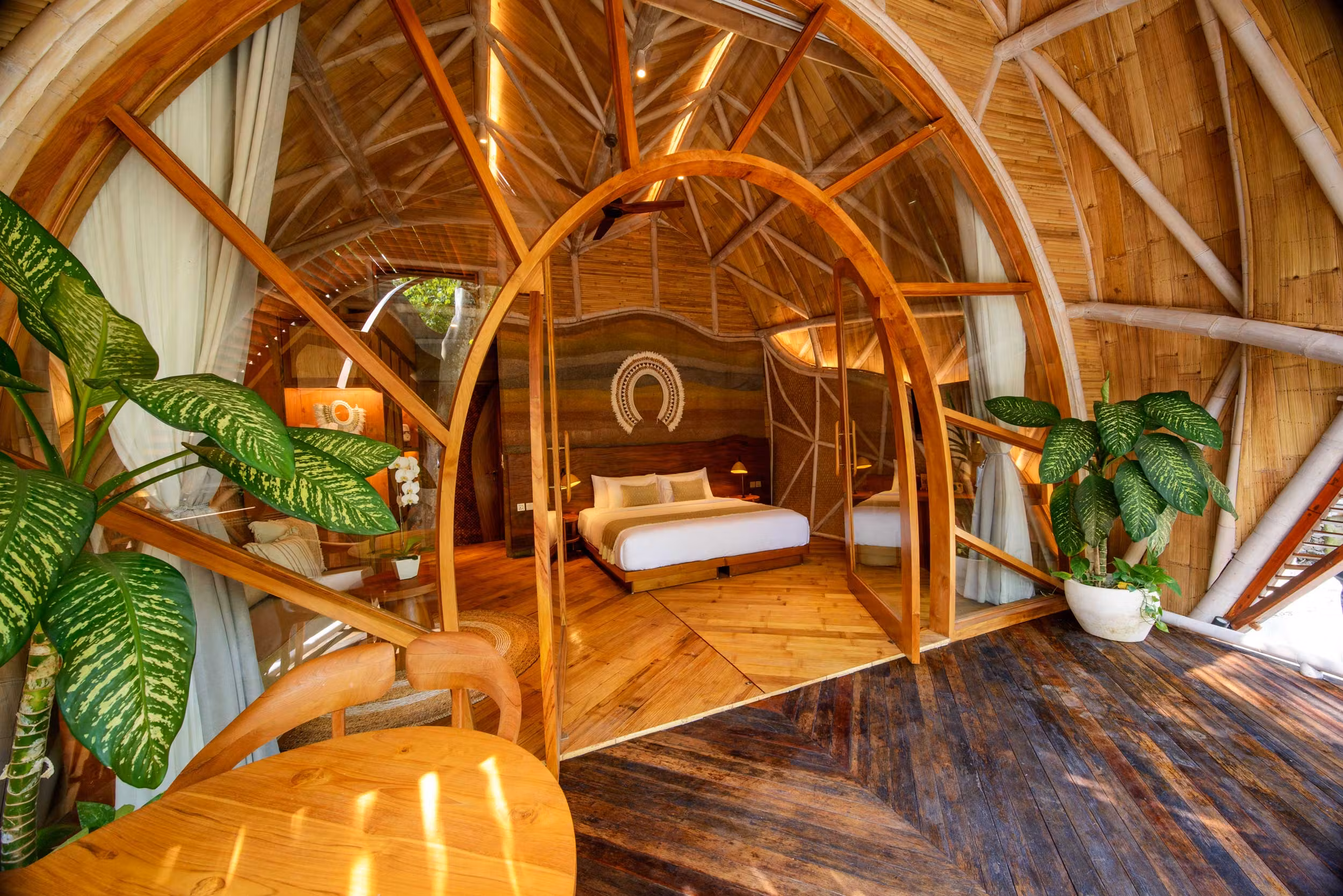 Floating Lake interior